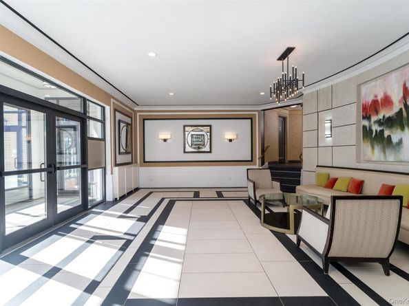100-11 67th Road 205, Forest Hills NY 11375
