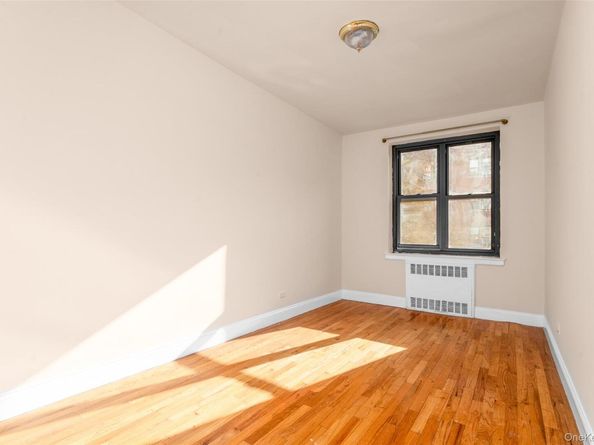 100-11 67th Road 205, Forest Hills NY 11375