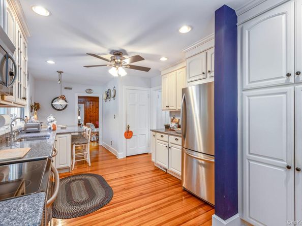 59 Union Avenue, Center Moriches NY 11934