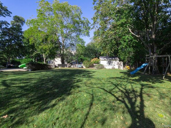 59 Union Avenue, Center Moriches NY 11934