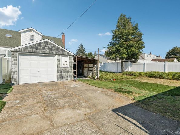 178 Princess Street, Hicksville NY 11801