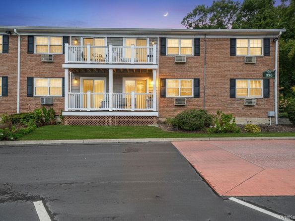 336 Lakeland Avenue 5D, Sayville NY 11782