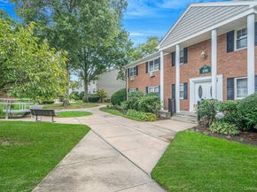 336 Lakeland Avenue 5D, Sayville NY 11782