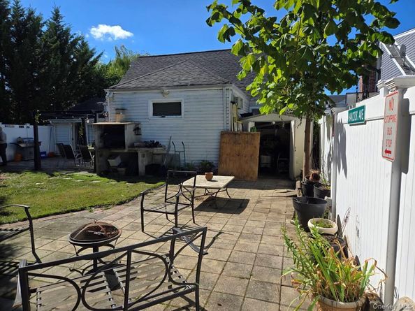 279 Semton Boulevard, Franklin Square NY 11010