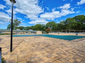173 Ventry Court, Ridge NY 11961