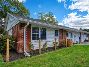 173 Ventry Court, Ridge NY 11961