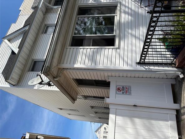 104-71 109 St 2, South Ozone Park NY 11419