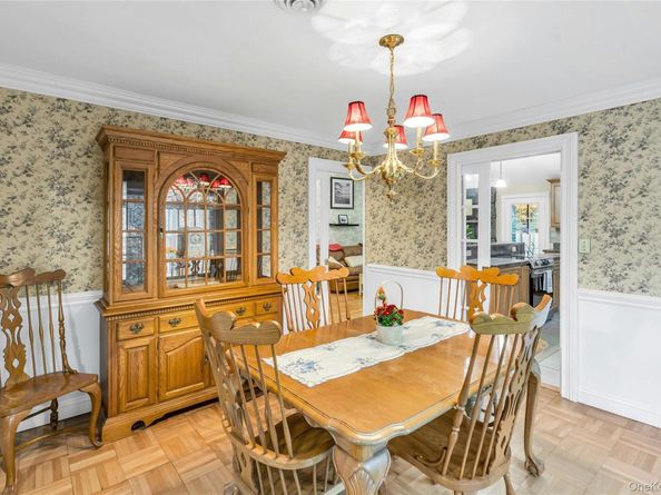 72 Mount Pleasant Road, Smithtown NY 11787