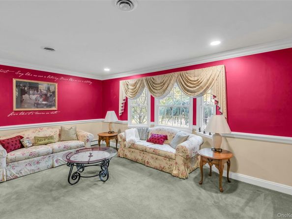 72 Mount Pleasant Road, Smithtown NY 11787