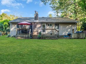 72 Mount Pleasant Road, Smithtown NY 11787