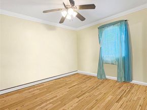 573 S 5th Street, Lindenhurst NY 11757
