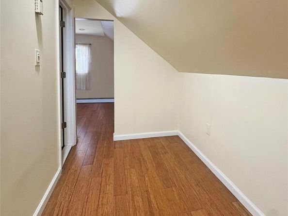 573 S 5th Street, Lindenhurst NY 11757