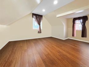573 S 5th Street, Lindenhurst NY 11757