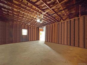 573 S 5th Street, Lindenhurst NY 11757