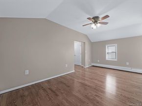 22 W 10th Road, Broad Channel NY 11693