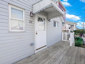 22 W 10th Road, Broad Channel NY 11693
