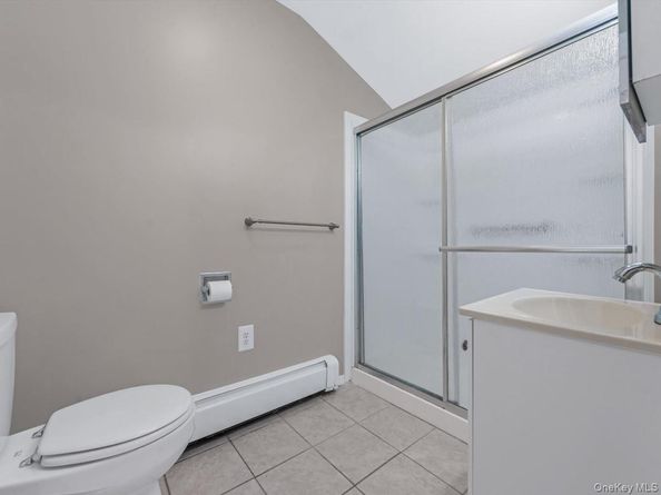 22 W 10th Road, Broad Channel NY 11693