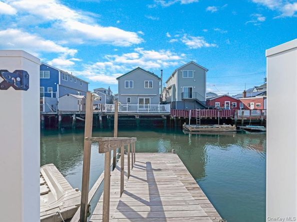 22 W 10th Road, Broad Channel NY 11693