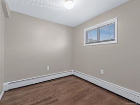 22 W 10th Road, Broad Channel NY 11693