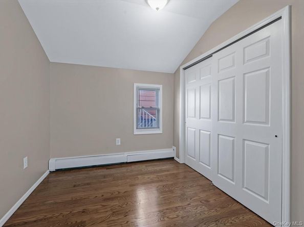 22 W 10th Road, Broad Channel NY 11693