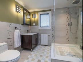 1053 Lydia Drive, Franklin Square NY 11010
