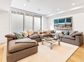 8 Ashwood Court, Southampton NY 11968