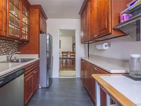 74-45 Yellowstone Boulevard 4H, Rego Park NY 11374