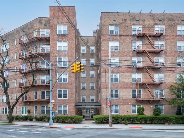 74-45 Yellowstone Boulevard 4H, Rego Park NY 11374