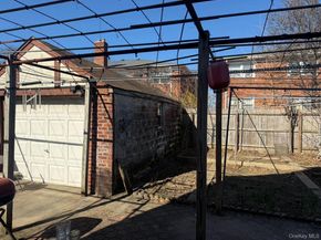 45-46 166th Street, Flushing NY 11358