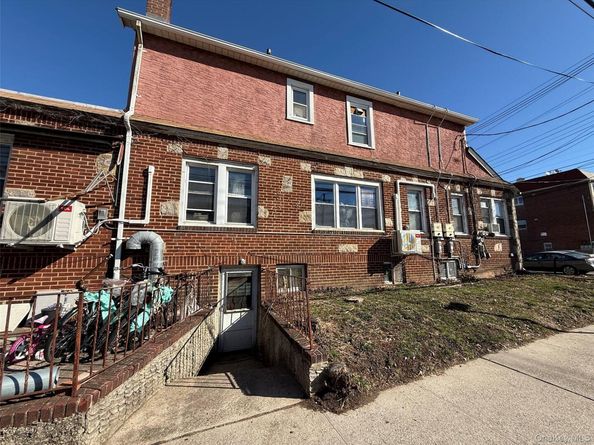 5844 136TH Street, Flushing NY 11355