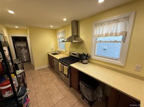 8802 79th Avenue, Glendale NY 11385