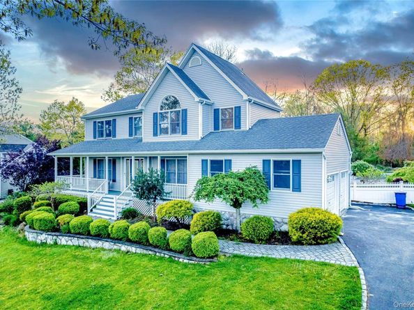 212 Fairway Drive, Wading River NY 11792