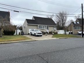 34 Karen Street, West Babylon NY 11704