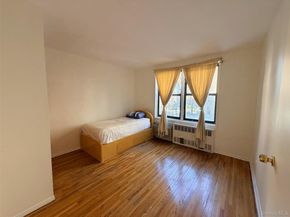100-25 Queens Boulevard 3JJ, Forest Hills NY 11375