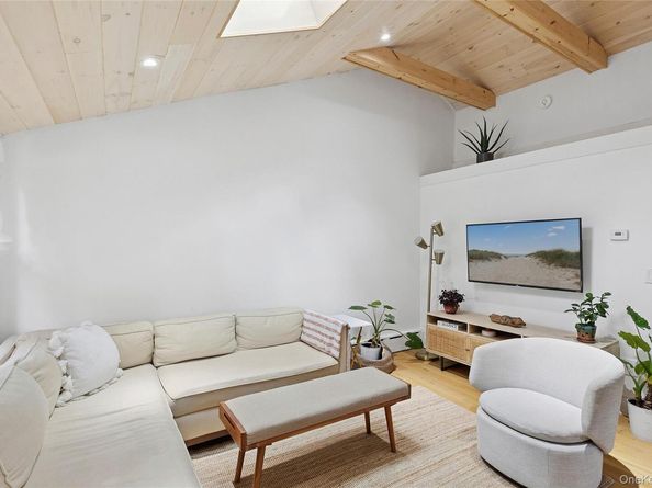 11 Shell Road, Hampton Bays NY 11946