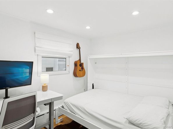 11 Shell Road, Hampton Bays NY 11946