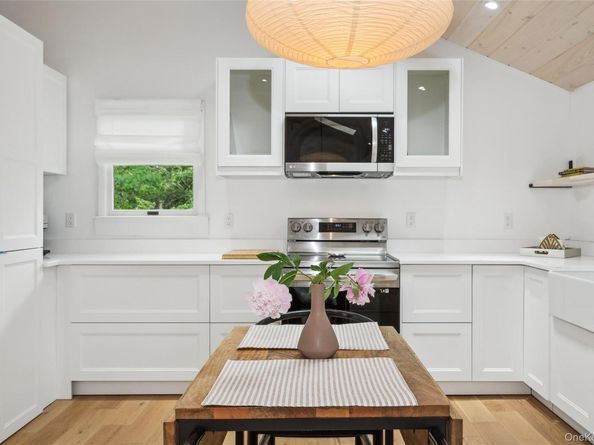 11 Shell Road, Hampton Bays NY 11946