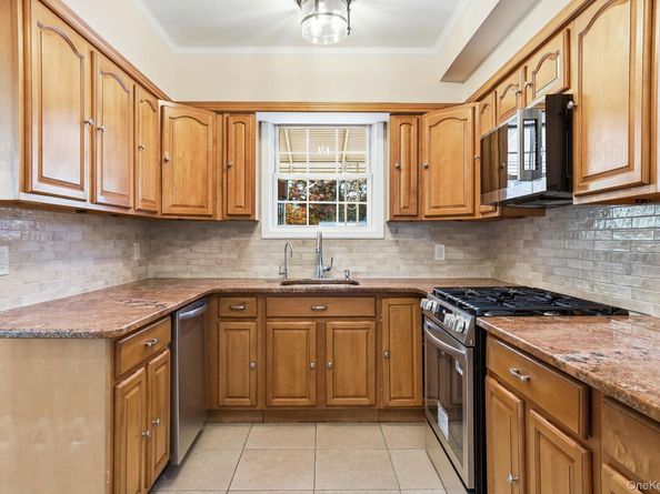 2015 Tenbroeck Avenue, Bronx NY 10461