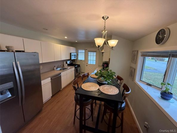 20 Sugarwood Lane, Commack NY 11725