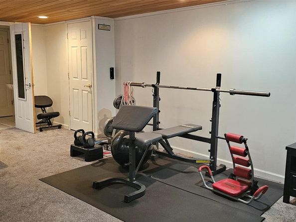 20 Sugarwood Lane, Commack NY 11725