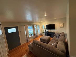 20 Sugarwood Lane, Commack NY 11725