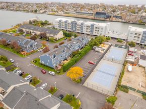 100 Baker Court 15, Island Park NY 11558