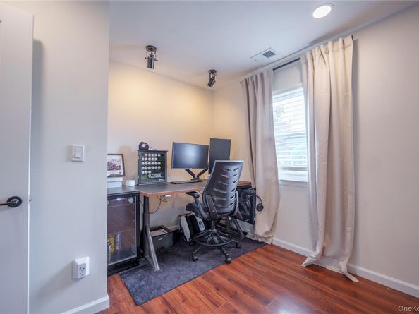 100 Baker Court 15, Island Park NY 11558