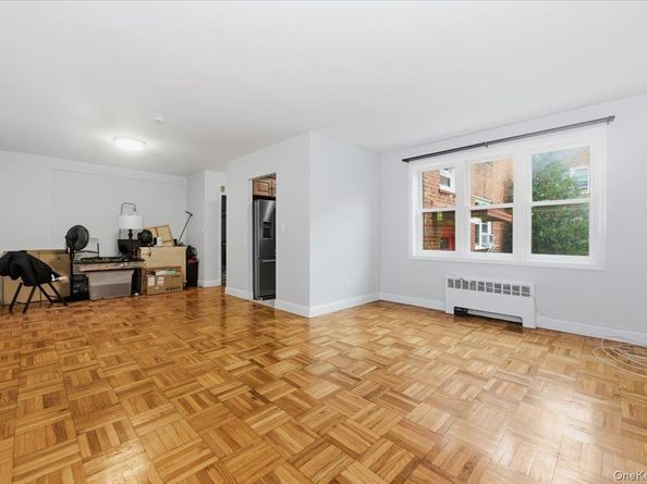 275 Maple Avenue B 1, Rockville Centre NY 11570