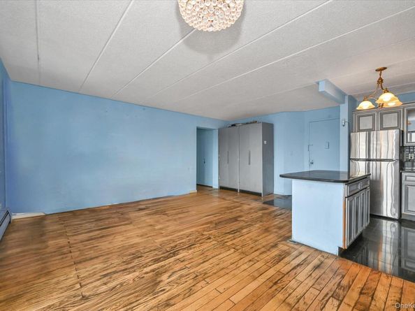 136-75 37th Avenue PH B, Flushing NY 11354