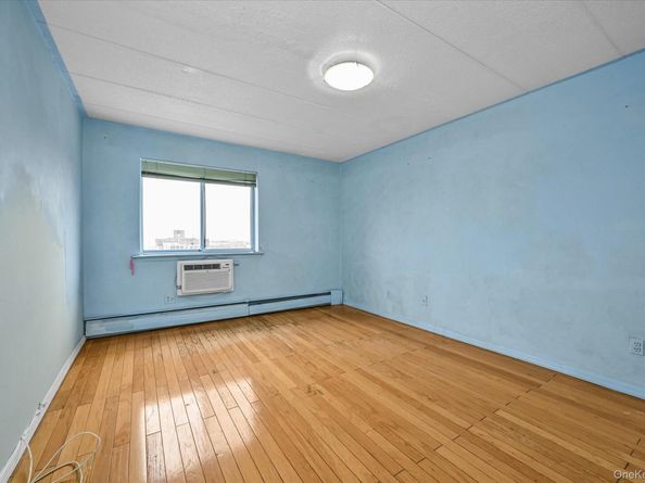 136-75 37th Avenue PH B, Flushing NY 11354