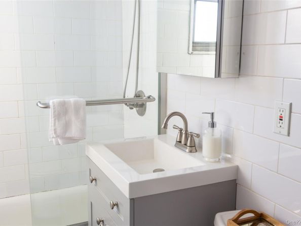 163-62 Willets Point Boulevard Upper, Whitestone NY 11357