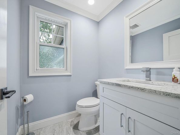 120 4th Street, Saint James NY 11780