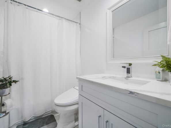 120 4th Street, Saint James NY 11780