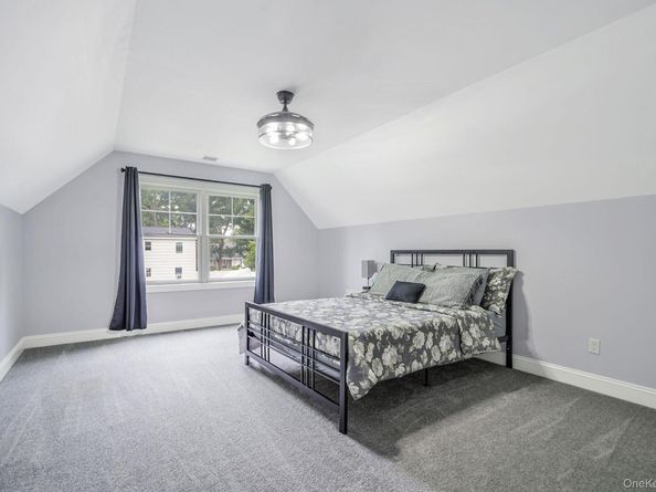 120 4th Street, Saint James NY 11780